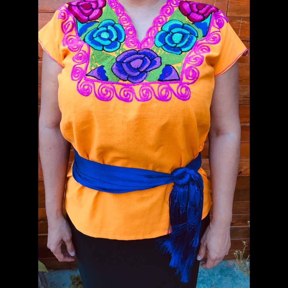 🌼🌷Authentic Mexican Silk Sash/ Shawl🌷🌼